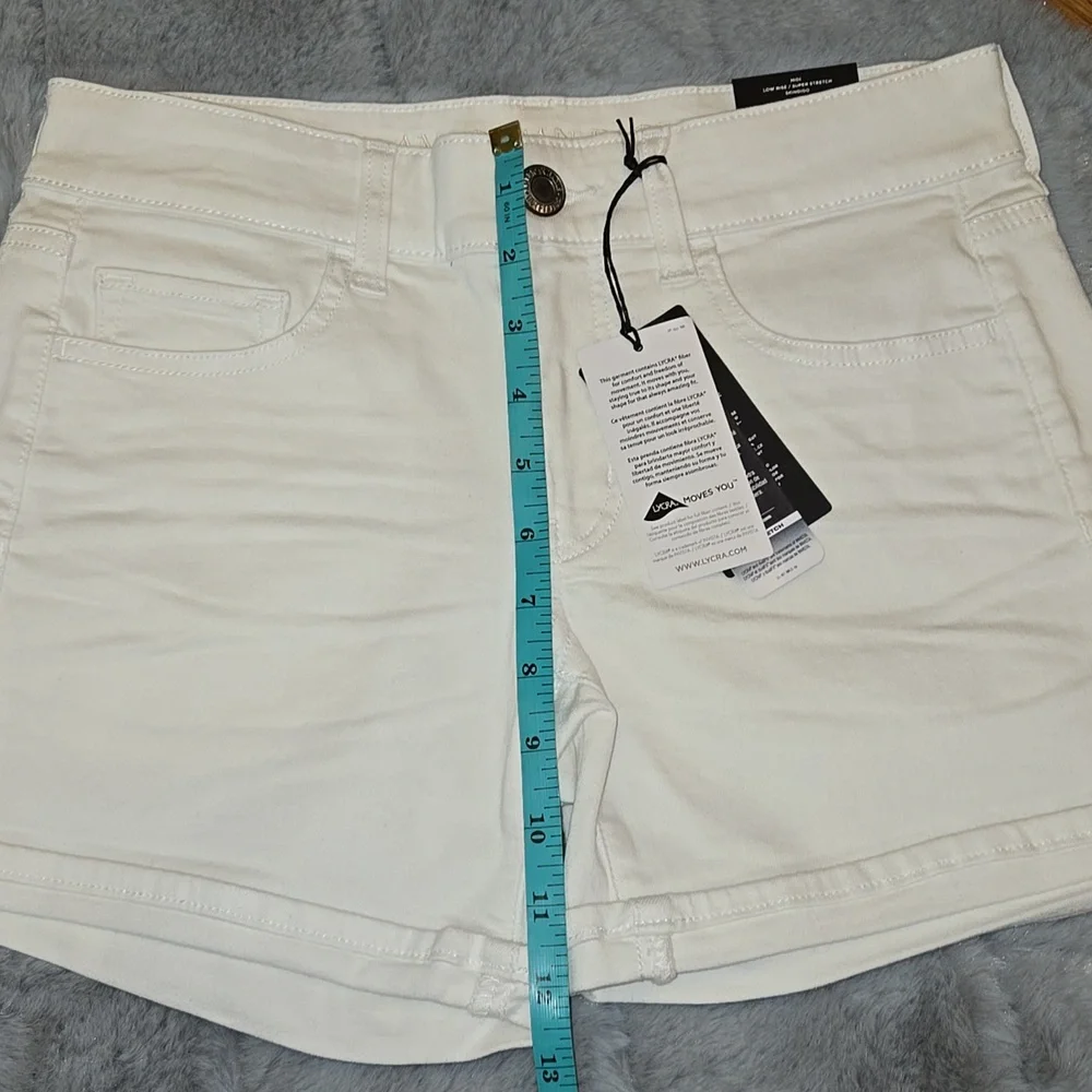 American Eagle Outfitters White Midi Twill Shorts, Womens 6, New With Tags